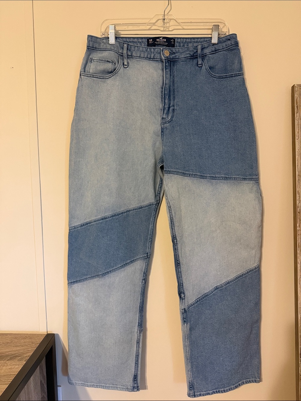 Hollister Two-Tone High-Rise Patchwork Jeans - Light & Medium Blue